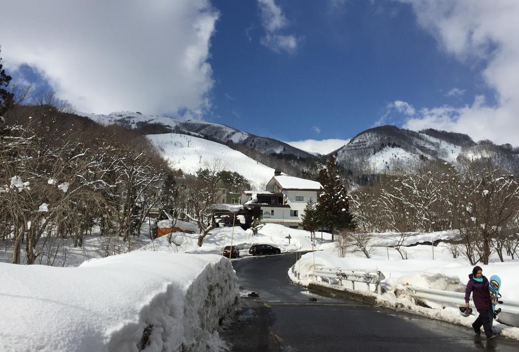 Hakuba Landmark Happo Lodge Екстер'єр фото